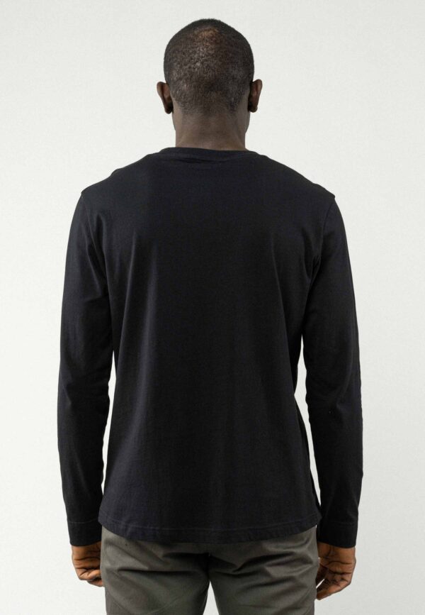 Jerin - back